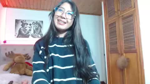 Snapshot of tifanny_squirt chatting on 8, 10, 2025 Tifanny online show from 8, 10, 2025