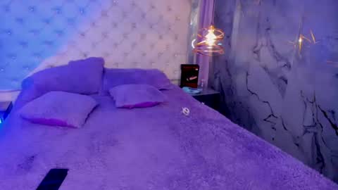 Tifanny y Vale online show from 6, 7, 2026