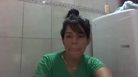 Snapshot of tifannylovesquirt chatting on 8, 1, 2025 Tifany online show from 8, 1, 2025