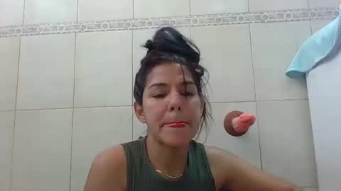 Snapshot of tifannylovesquirt chatting on 14, 1, 2025 Tifany online show from 14, 1, 2025