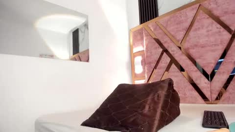 Tifanny online show from 18, 9, 2025