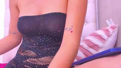    online show from 4, 12, 2024