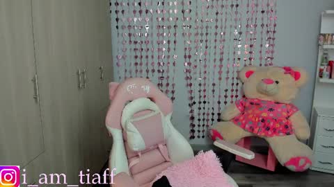 Snapshot of tifany_tay2 chatting on 22, 6, 2026 hey am julietha online show from 22, 6, 2026
