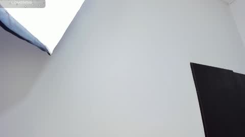 Tifany  online show from 11, 3, 2025