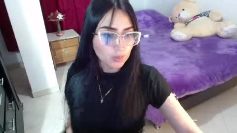 Snapshot of tiffani_williams chatting on 14, 4, 2026 tifany online show from 14, 4, 2026