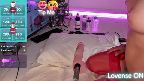 Snapshot of tiffannyy_ chatting on 25, 12, 2024 teffy online show from 25, 12, 2024