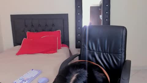 Snapshot of tiffany_cooper06 chatting on 15, 4, 2026 VAL online show from 15, 4, 2026