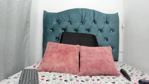 Snapshot of tiffany_hot19_ chatting on 18, 3, 2026 tiffany online show from 18, 3, 2026