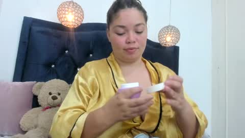 Snapshot of tiffany_hot19_ chatting on 13, 4, 2026 tiffany online show from 13, 4, 2026