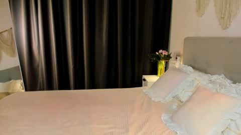 Tiffany online show from 2, 4, 2026