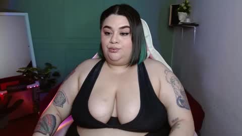 Snapshot of tiffany_laurens chatting on 29, 12, 2024 dont forget ask for custom vids online show from 29, 12, 2024