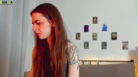 Snapshot of tiffany_loong chatting on 1, 12, 2025 tiffany online show from 1, 12, 2025