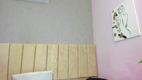 tiffany_mendez online show from 4, 6, 2026