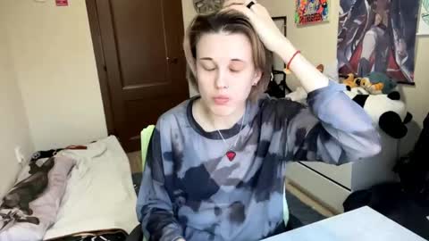Snapshot of tiffanydziewanowski chatting on 23, 4, 2026 Tiffany online show from 23, 4, 2026