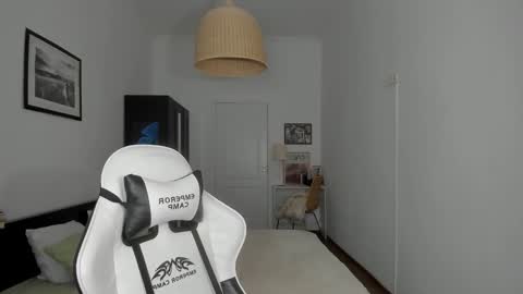  Tiffany  online show from 17, 12, 2024