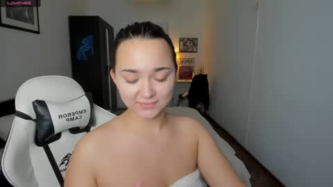  Tiffany  online show from 20, 12, 2024