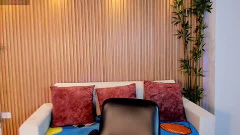 Snapshot of tiffanyhoustton chatting on 18, 2, 2026 tiffanyhoustton online show from 18, 2, 2026