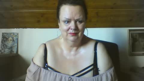 Snapshot of tiffanymature chatting on 17, 3, 2026 TiffanyMature online show from 17, 3, 2026