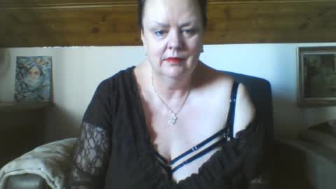Snapshot of tiffanymature chatting on 27, 3, 2026 TiffanyMature online show from 27, 3, 2026
