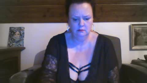Snapshot of tiffanymature chatting on 2, 4, 2026 TiffanyMature online show from 2, 4, 2026