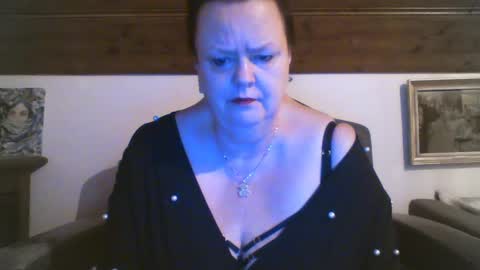Snapshot of tiffanymature chatting on 4, 4, 2026 TiffanyMature online show from 4, 4, 2026