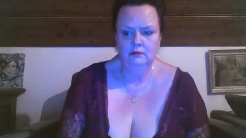 Snapshot of tiffanymature chatting on 9, 4, 2026 TiffanyMature online show from 9, 4, 2026