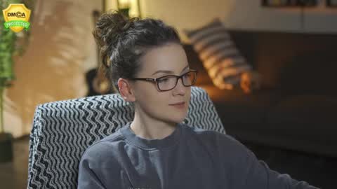 tiffanyriox online show from 16, 4, 2026