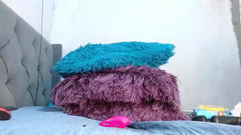 tiffany wayne online show from 21, 2, 2025