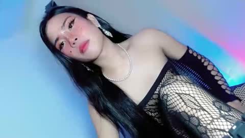 Snapshot of tight_elliana chatting on 21, 10, 2025 tight_elliana online show from 21, 10, 2025