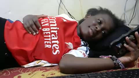 Snapshot of tight_pussie chatting on 21, 10, 2025 tight_pussie online show from 21, 10, 2025