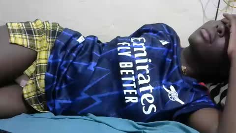 Snapshot of tight_pussie chatting on 24, 11, 2025 tight_pussie online show from 24, 11, 2025