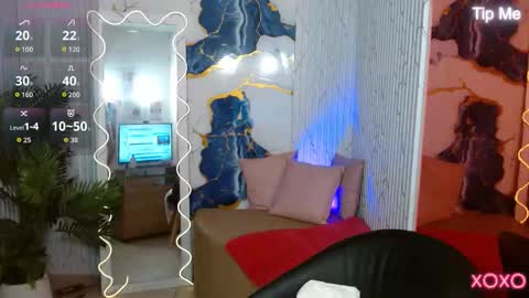 Snapshot of tiiana_tay chatting on 28, 3, 2026 Tiiana online show from 28, 3, 2026