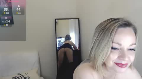 Snapshot of tilly_eliot chatting on 30, 12, 2024 Tilly online show from 30, 12, 2024