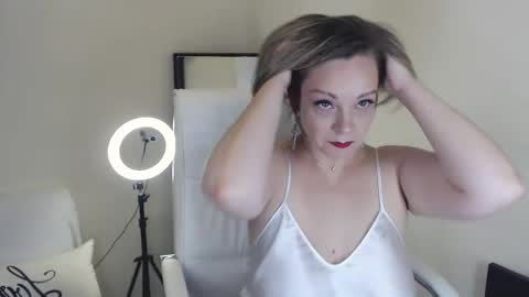 Snapshot of tilly_eliot chatting on 22, 2, 2025 Tilly online show from 22, 2, 2025