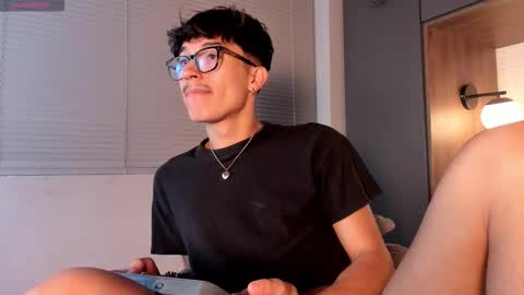 Snapshot of tim__fox chatting on 7, 11, 2025 Tim Fox online show from 7, 11, 2025