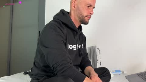 Tim Beard online show from 4, 4, 2026