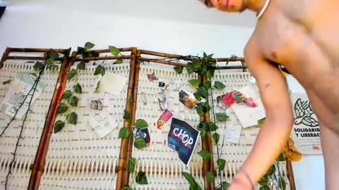 Snapshot of timewith_sebas chatting on 18, 12, 2024 salem online show from 18, 12, 2024