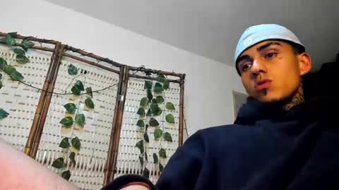 Snapshot of timewith_sebas chatting on 31, 1, 2025 salem online show from 31, 1, 2025