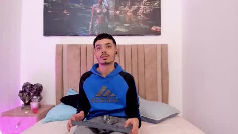 Evans  online show from 3, 12, 2025