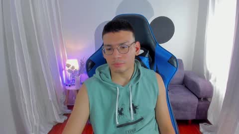 Snapshot of timothy_jones1 chatting on 2, 12, 2024 timi jones online show from 2, 12, 2024