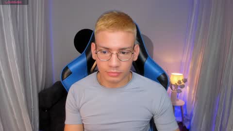Snapshot of timothy_jones1 chatting on 12, 12, 2024 timi jones online show from 12, 12, 2024