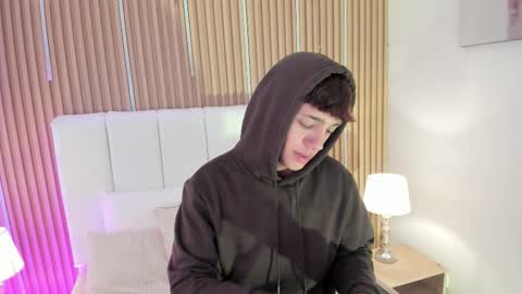 Timothy 21 years old online show from 25, 2, 2026