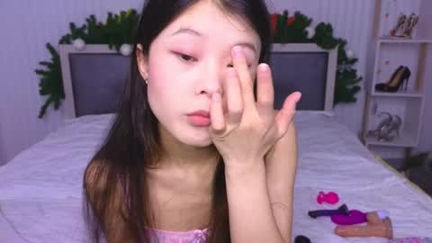 tina__kim online show from 20, 12, 2024