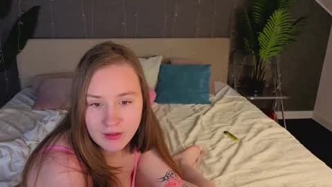 Stella online show from 9, 3, 2026