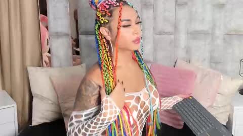 Tina noa online show from 10, 10, 2025