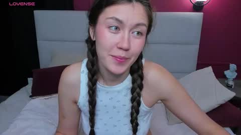 Tina  online show from 23, 11, 2025