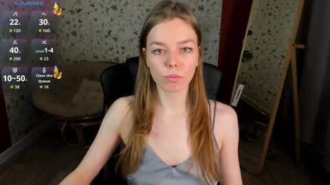 tina_tayllor__ online show from 21, 12, 2025