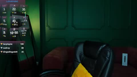 tina_tayllor__ online show from 15, 4, 2026