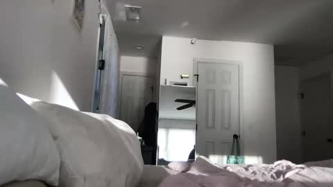 tina_xoxo_ online show from 5, 1, 2025