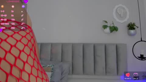 Snapshot of tinacurly chatting on 6, 4, 2026 Tina online show from 6, 4, 2026